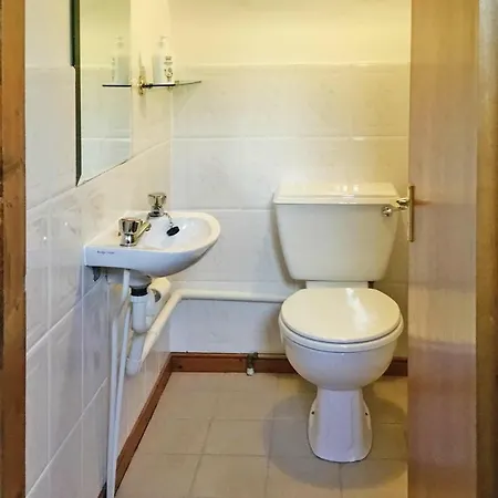 Holiday Bonane Eir031026 F كيلارني